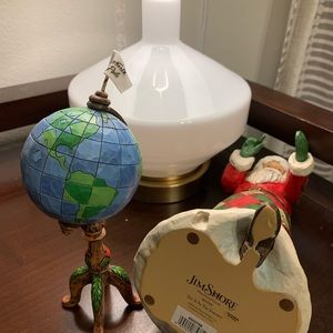 Jim Shore vintage Santa and globe.